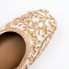 White & Gold Pearl Embroidered Khussa