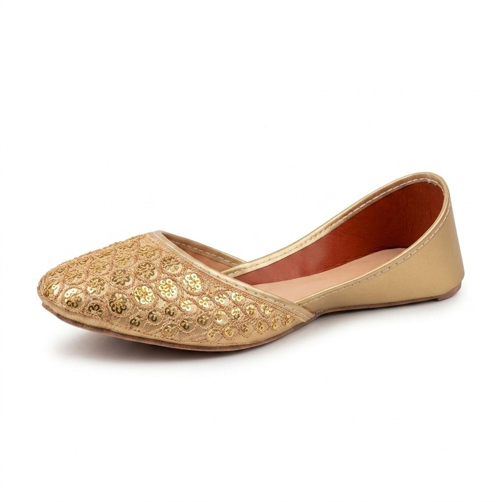 Golden Embroidered Traditional Khussa