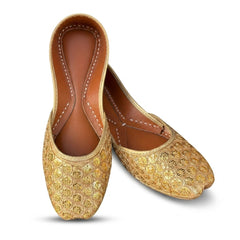 Golden Embroidered Traditional Khussa